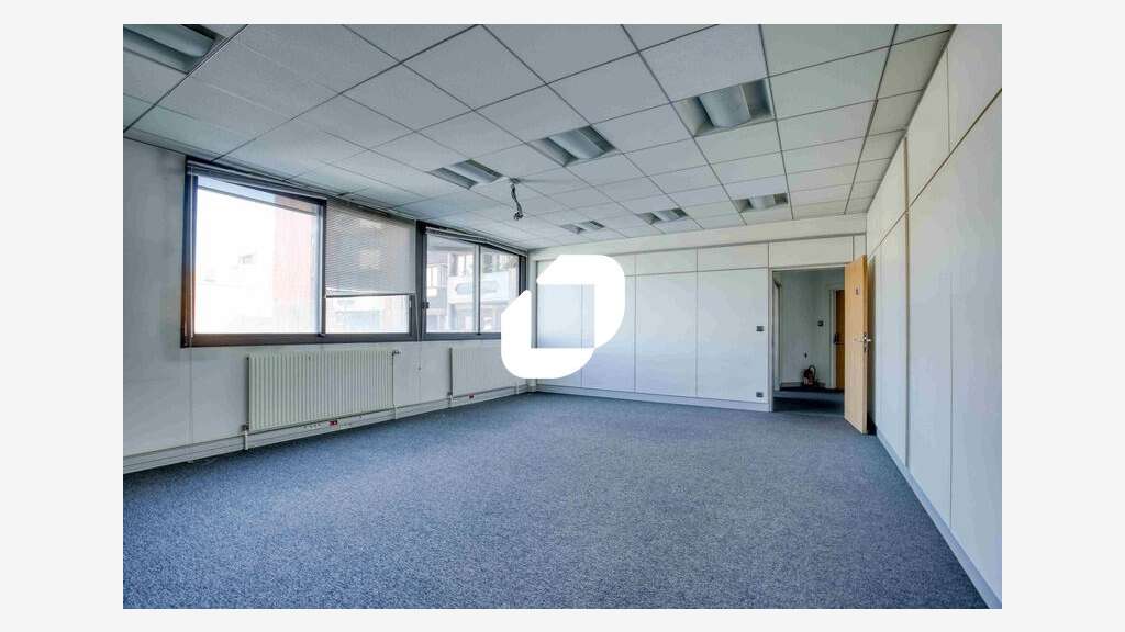 A louer Bureaux 157m² Cergy