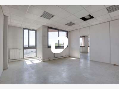 A louer Bureaux 130m² Cergy