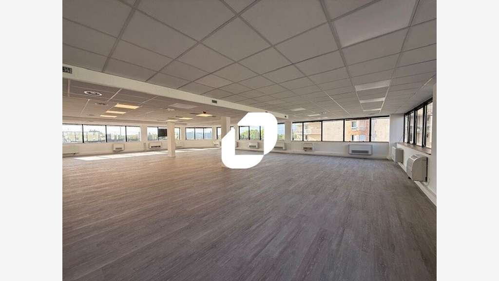 A louer Bureaux 397m² Cergy
