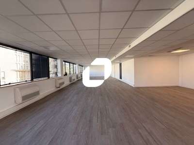 A louer Bureaux 397m² Cergy