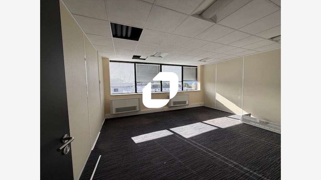 A louer Bureaux 140m² Cergy