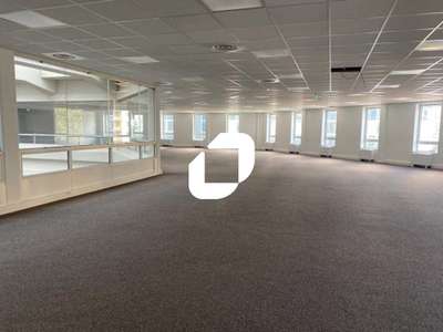 A louer Bureaux 1269m² Cergy