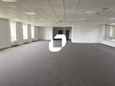 A louer Bureaux 447m² Cergy