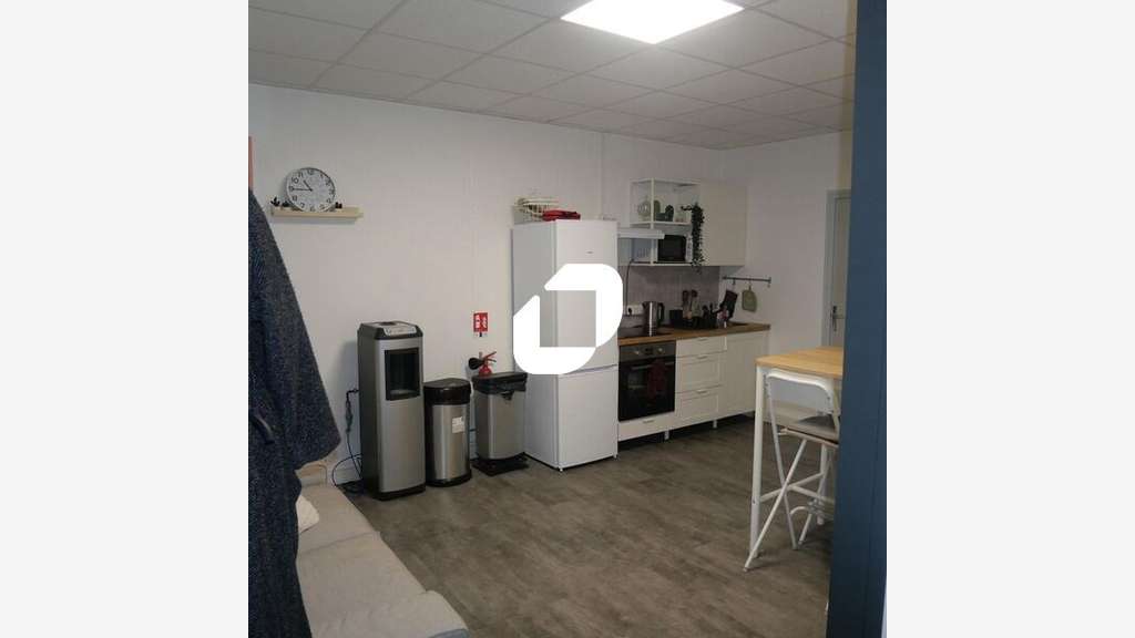 A louer Bureaux 98m² Cergy