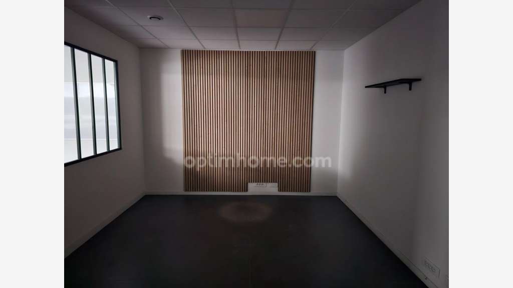 Bureau 70m² à louer à Cergy Préfecture