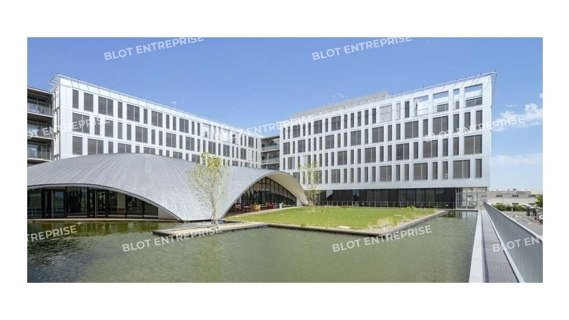 A louer bureaux 3149m² HQE/BBC à Cesson-Sévigné