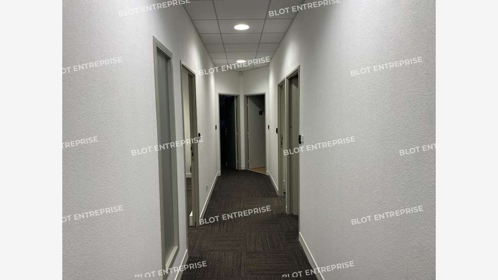 Location bureaux 230m² à Cesson-Sévigné