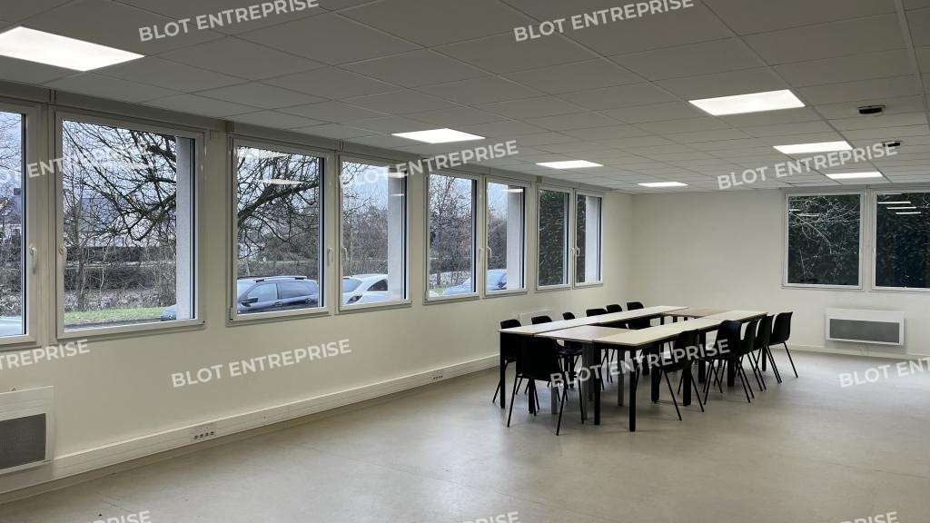 A louer bureaux 130m² Cesson-Sévigné ZAC Peupliers