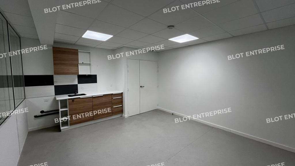 A louer bureaux 130m² Cesson-Sévigné ZAC Peupliers