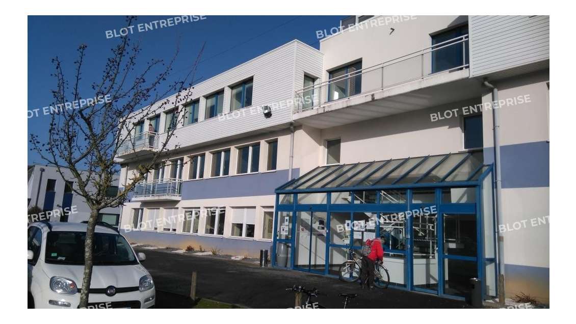 A louer bureaux 130m² Cesson-Sévigné ZAC Peupliers