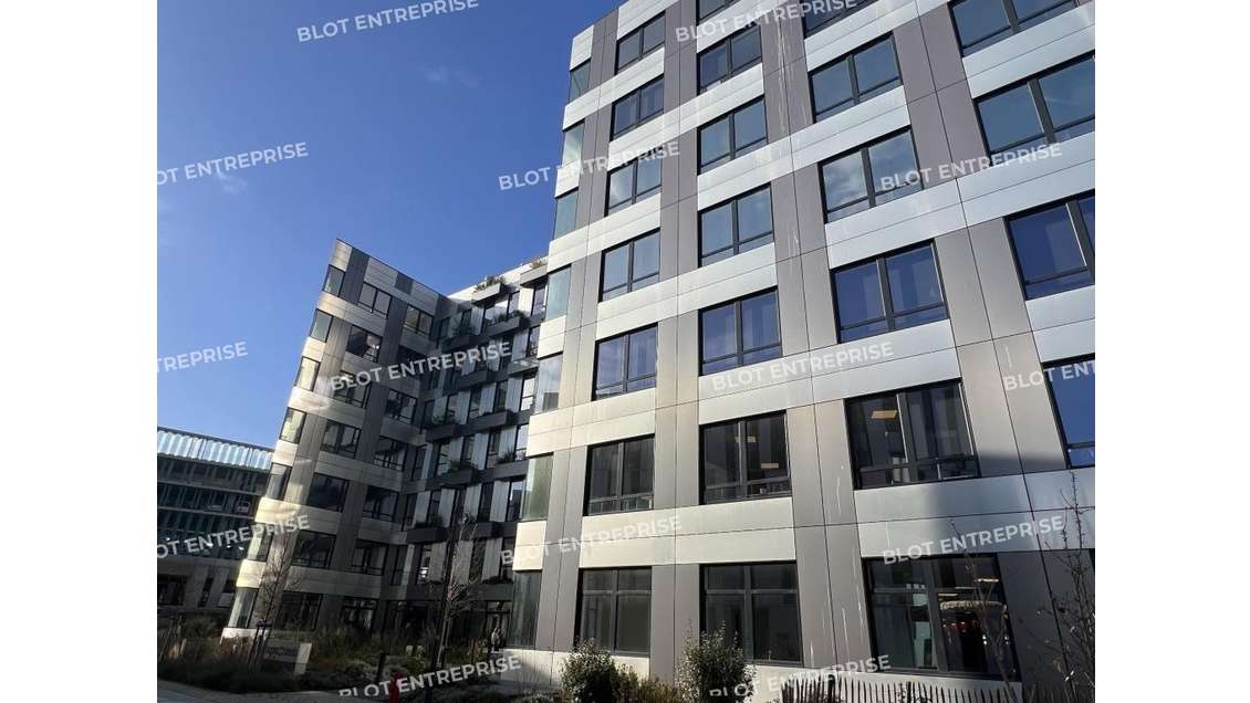 A louer bureaux 1882m² à Cesson-Sévigné Via Silva