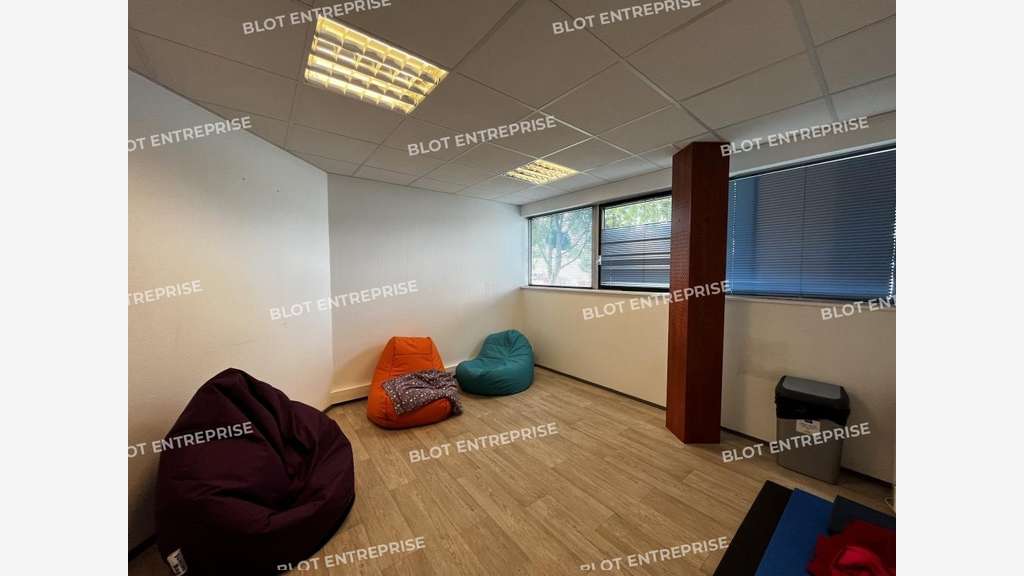 A louer bureaux 147m² ZAC Des Peupliers à Cesson