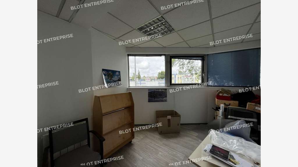 A louer bureaux 147m² ZAC Des Peupliers à Cesson