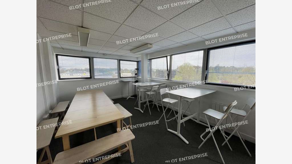 Location bureaux 260m² à Cesson-Sévigné