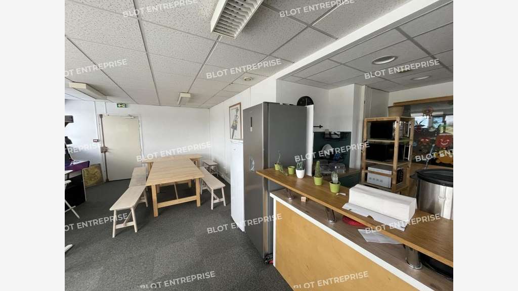 A louer bureaux 440m² à Cesson-Sévigné
