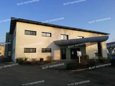 A louer bâtiment de bureaux 1041m² Rennes 