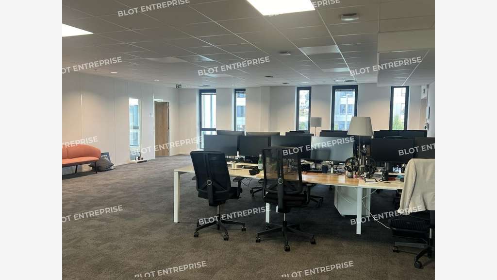 Sous-location bureaux 459m² à Cesson-Sévigné