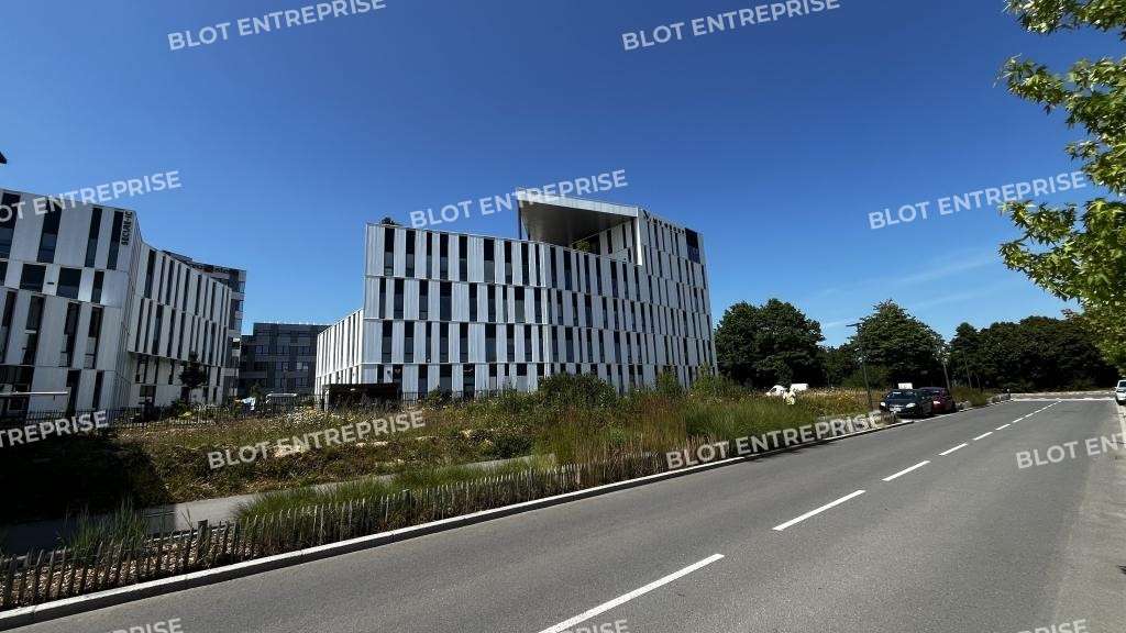 Sous-location bureaux 459m² à Cesson-Sévigné