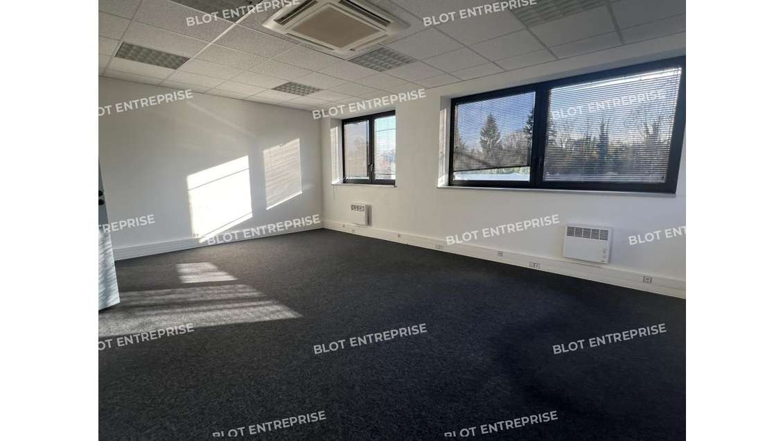A louer bureaux 414m² R+1 Cesson-Sévigné Peupliers