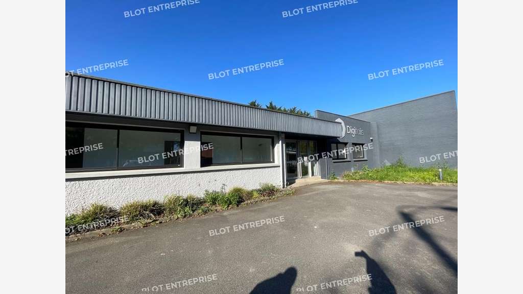 A louer bureaux 500m² Cesson-Sévigné zone Sud-Est