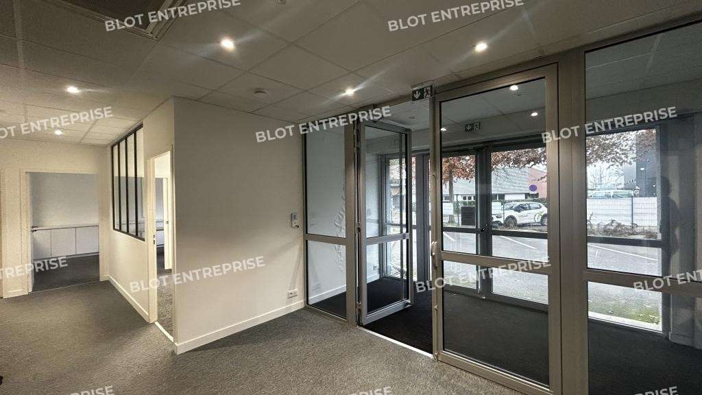 A louer bureaux 500m² Cesson-Sévigné zone Sud-Est
