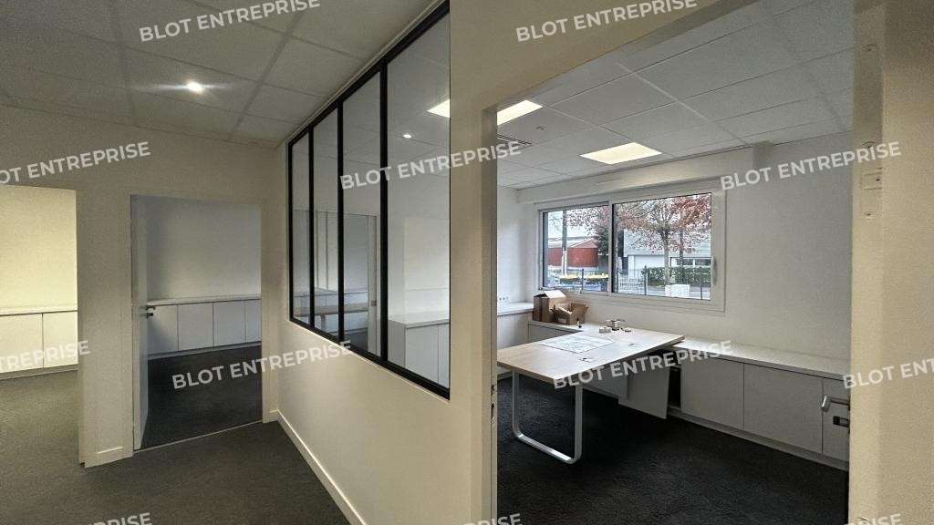 A louer bureaux 500m² Cesson-Sévigné zone Sud-Est