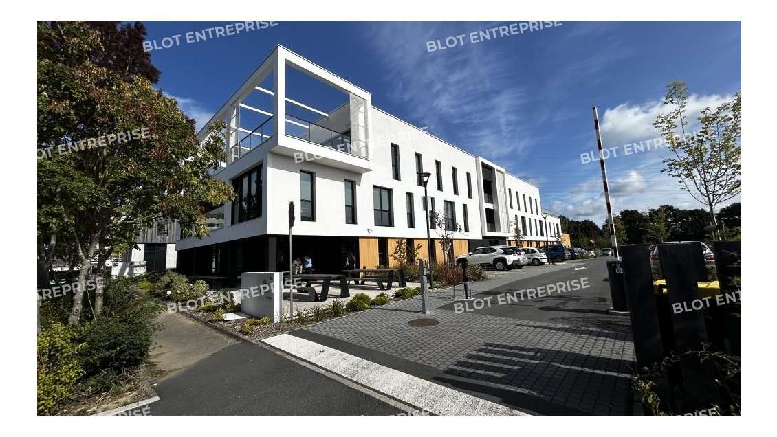 A louer bureaux 286m² à Cesson-Sévigné