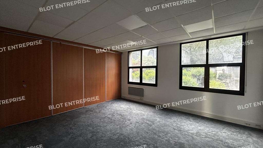 A louer bureaux 169m² à Cesson-Sévigné