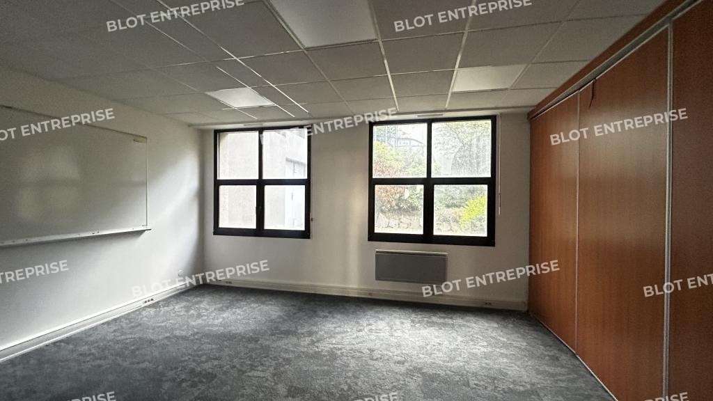 A louer bureaux 169m² à Cesson-Sévigné