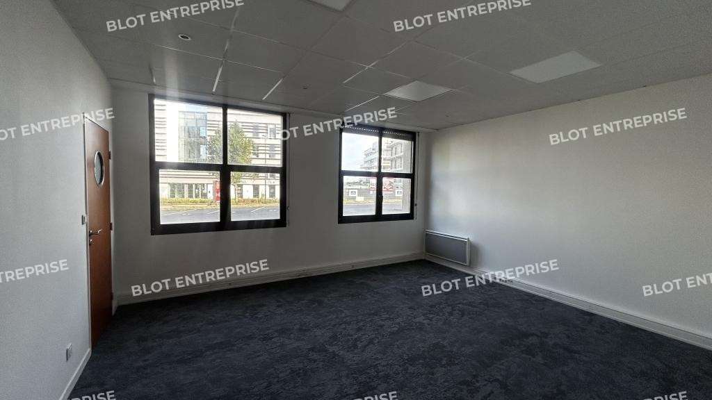 A louer bureaux 169m² à Cesson-Sévigné
