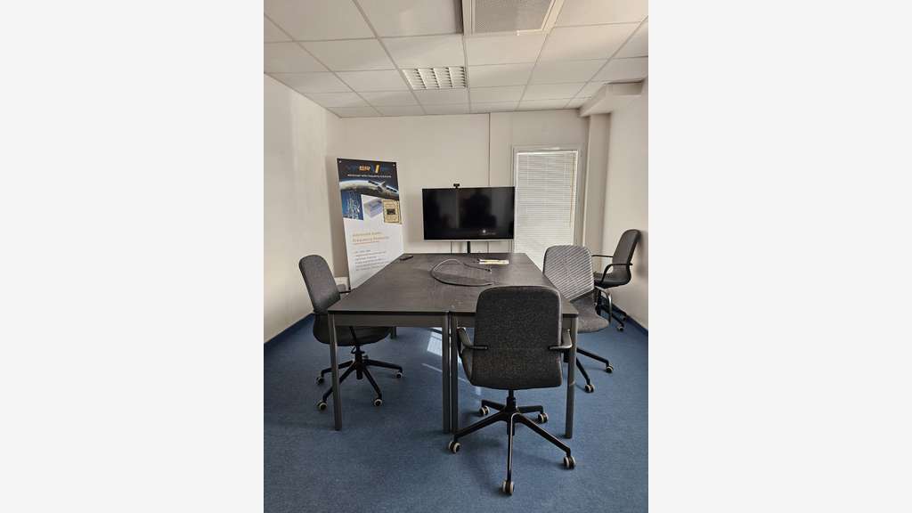 Bureaux spacieux modernes à louer à Cesson-Sévigné