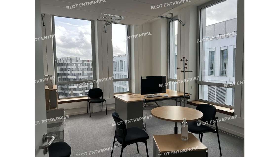 A louer bureaux 1303m² R+1/RDC à Rennes Est