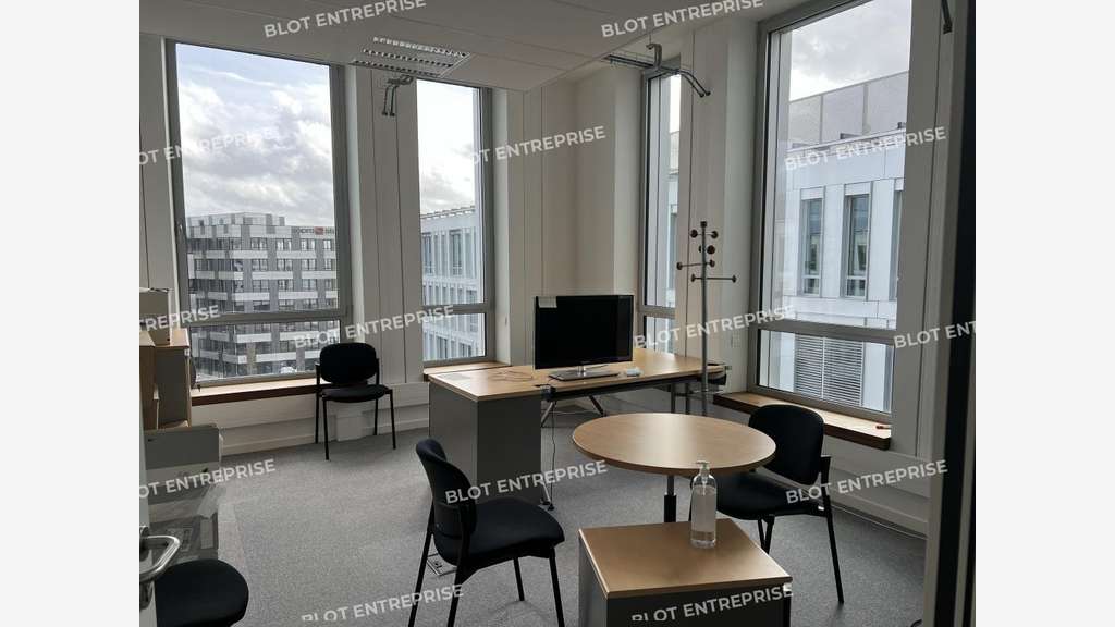 A louer bureaux 1213m² à Rennes Est