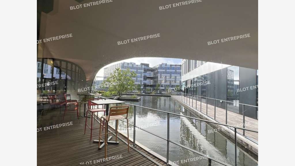 A louer bureaux 723m² à Rennes Est