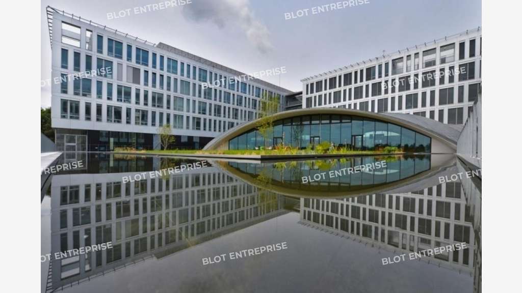 A louer bureaux 723m² à Rennes Est