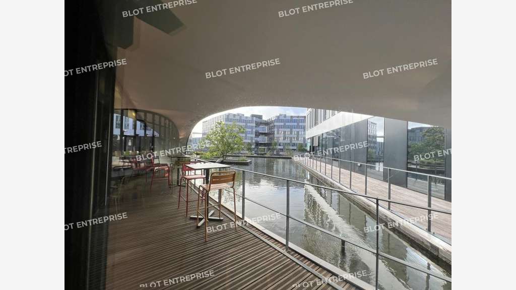 A louer bureaux 3240m² HQE/BBC à Cesson-Sévigné