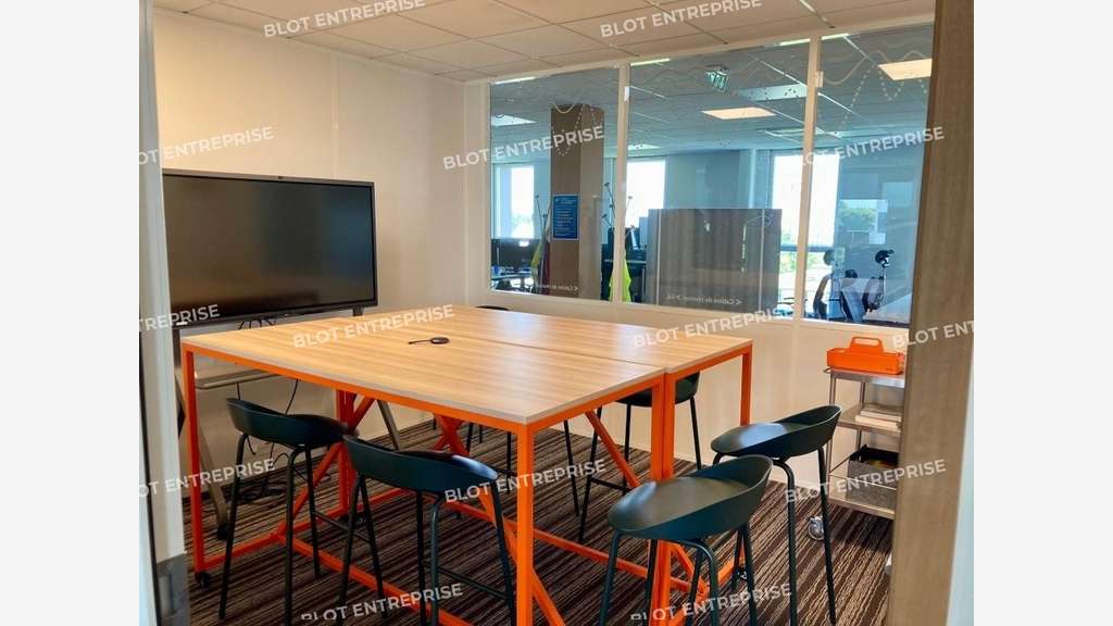Sous-location bureaux 843m² à Cesson-Sévigné