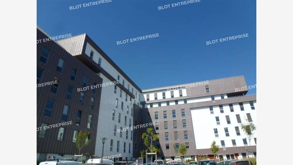 Sous-location bureaux 843m² à Cesson-Sévigné