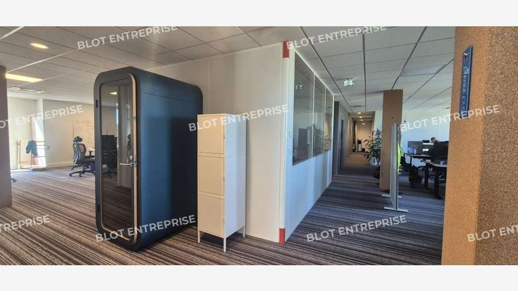 Sous-location bureaux 843m² à Cesson-Sévigné