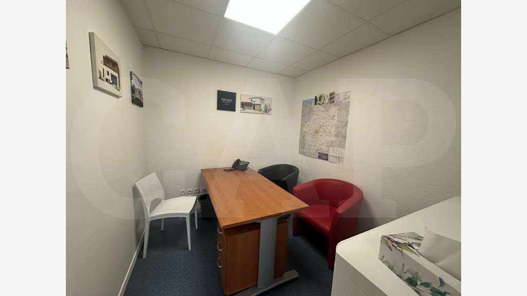 A louer bureaux en visibilité Route de Fougères