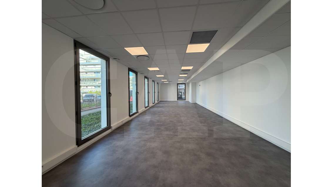 Bureaux neufs 100m² à louer à Cesson-Sévigné