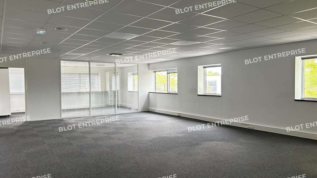 A louer bureaux 180m² à Cesson-Sévigné