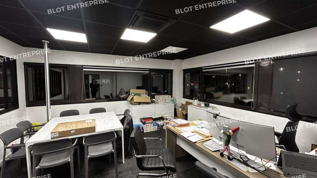 A louer bureaux 177m² R+1 à Cesson-Sévigné