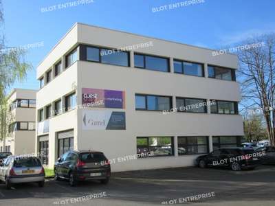 A louer bureaux 177m² R+1 à Cesson-Sévigné