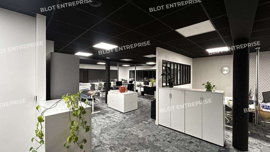 A louer bureaux 177m² R+1 à Cesson-Sévigné