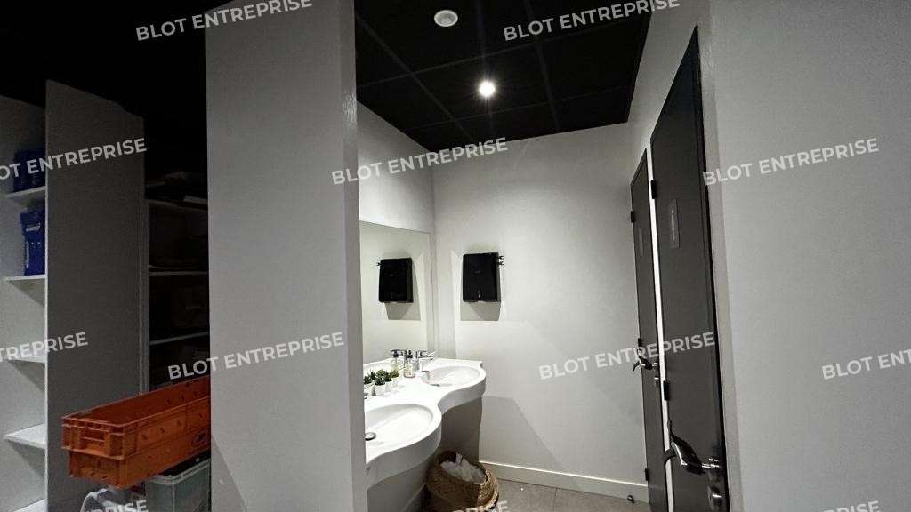 A louer bureaux rénovés 99m² à Cesson-Sévigné