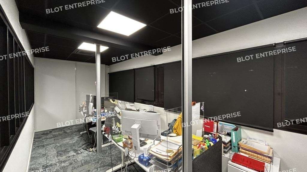 A louer bureaux rénovés 99m² à Cesson-Sévigné