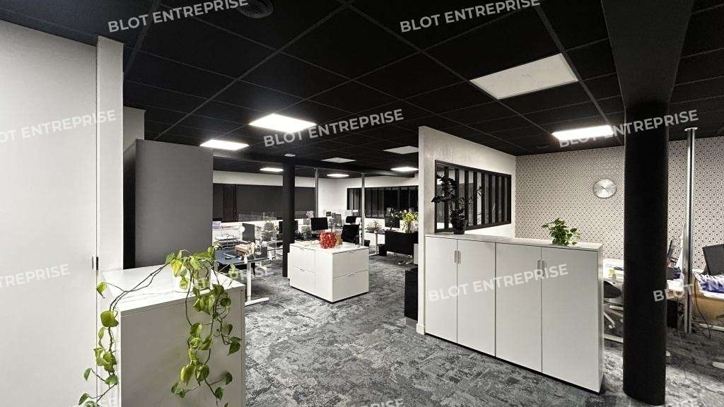 A louer bureaux rénovés 99m² à Cesson-Sévigné