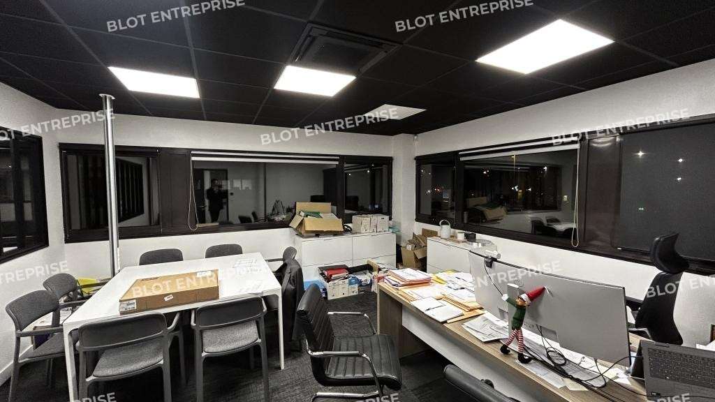 A louer bureaux rénovés 99m² à Cesson-Sévigné