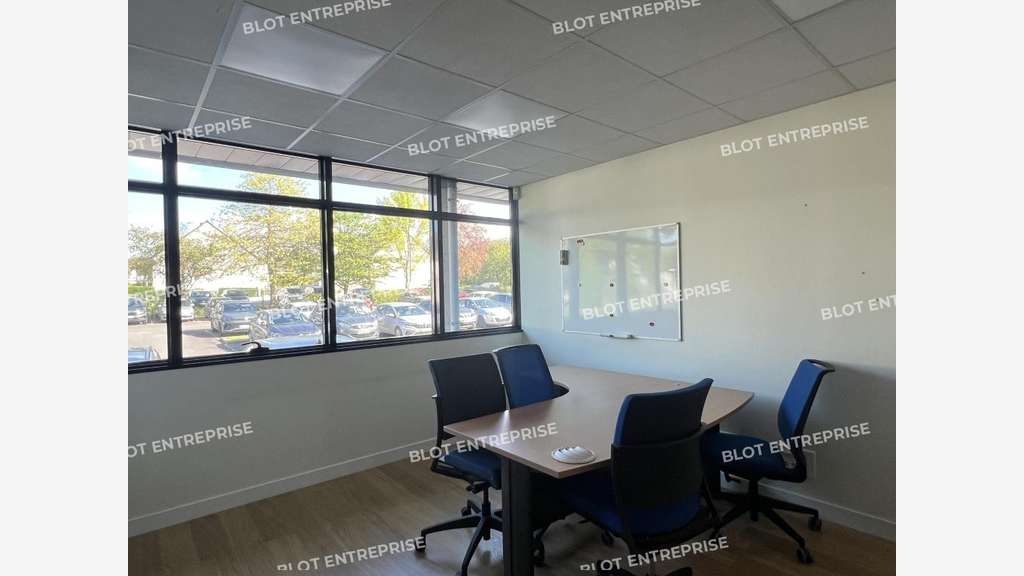 A sous-louer bureaux 526m² à Cesson-Sévigné